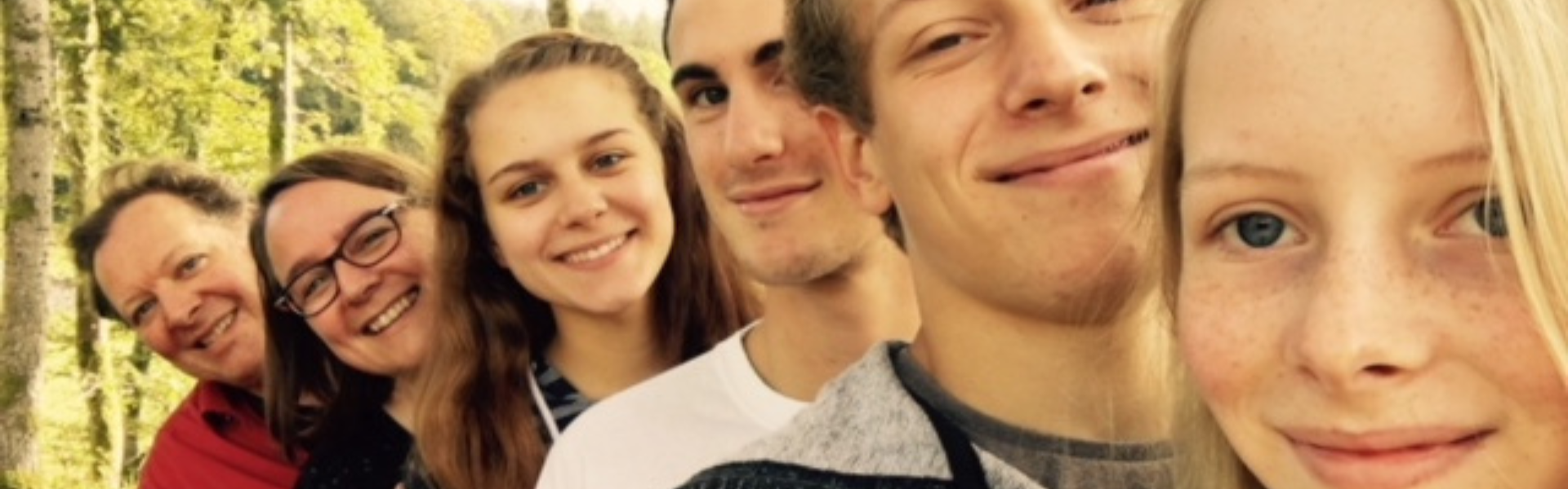 Gastfamilie: Familienfoto mit Lorenzo